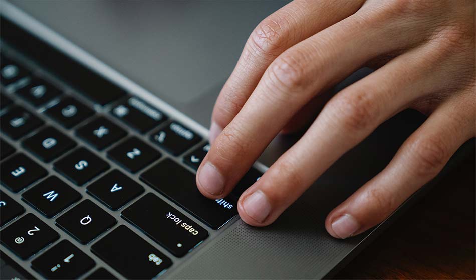 Perbedaan keyboard laptop tanam dan tidak